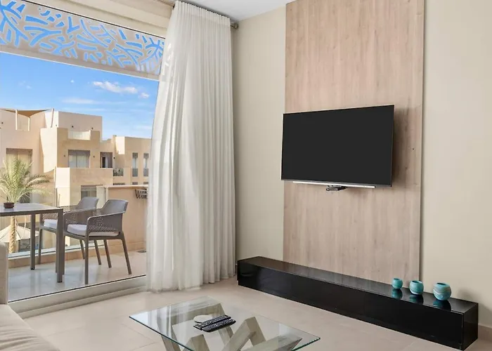 Mangroovy M9 1 Bedroom Pool & Sea View